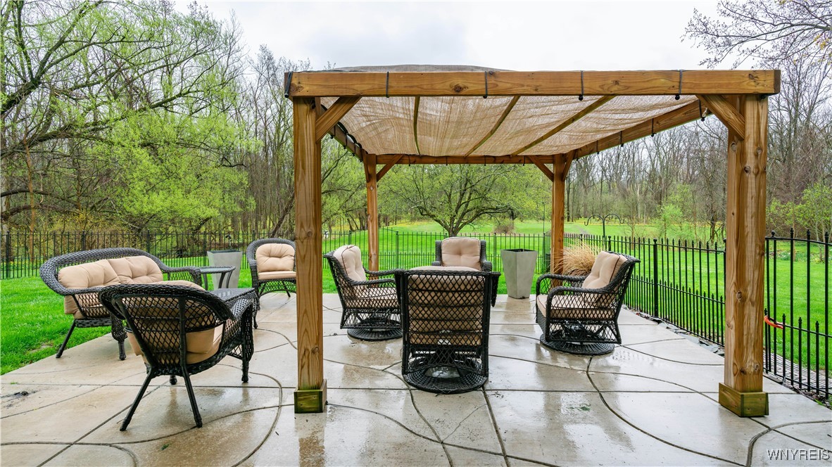56 Parkdale Drive, Lancaster, New York image 35
