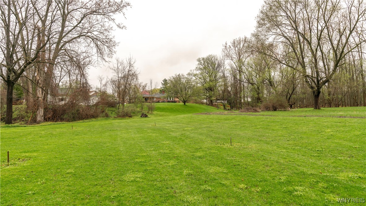 56 Parkdale Drive, Lancaster, New York image 41