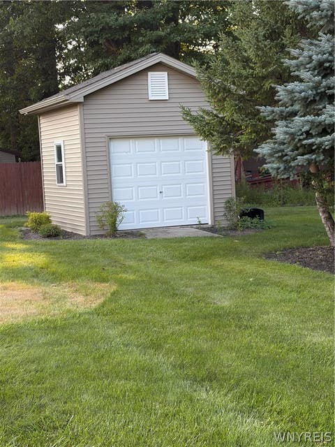 Tiny photo for Effie Drive N, Niagara, NY 14304 (MLS # B1709203)