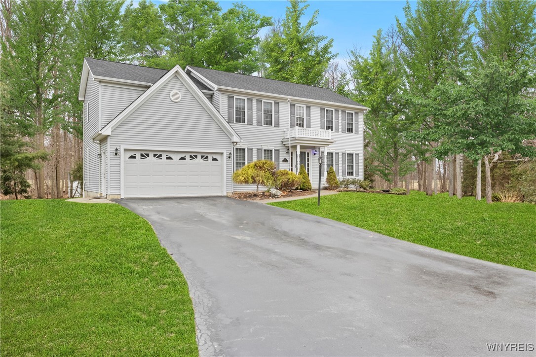 280 Lawrence Woods, Orchard Park, New York image 2