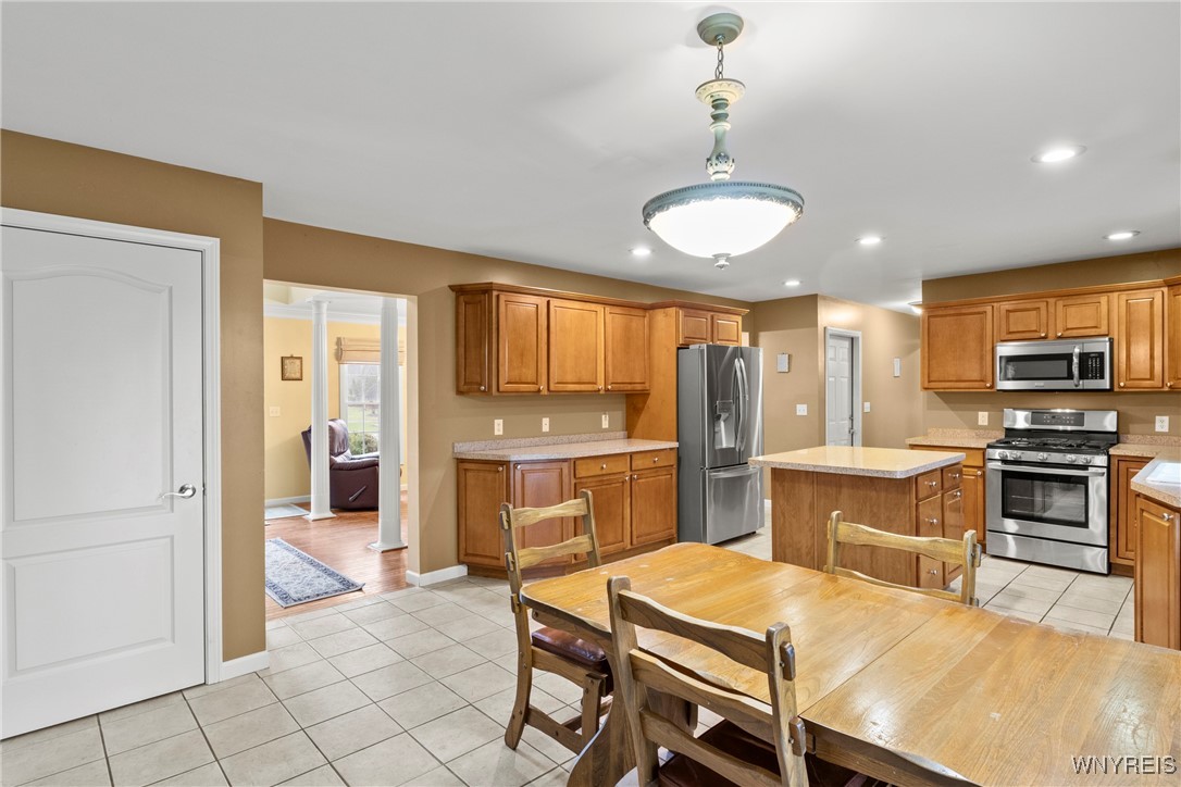 280 Lawrence Woods, Orchard Park, New York image 13