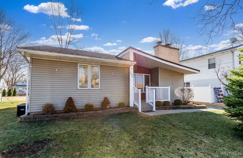 555 80th Street, Niagara Falls, New York image 1