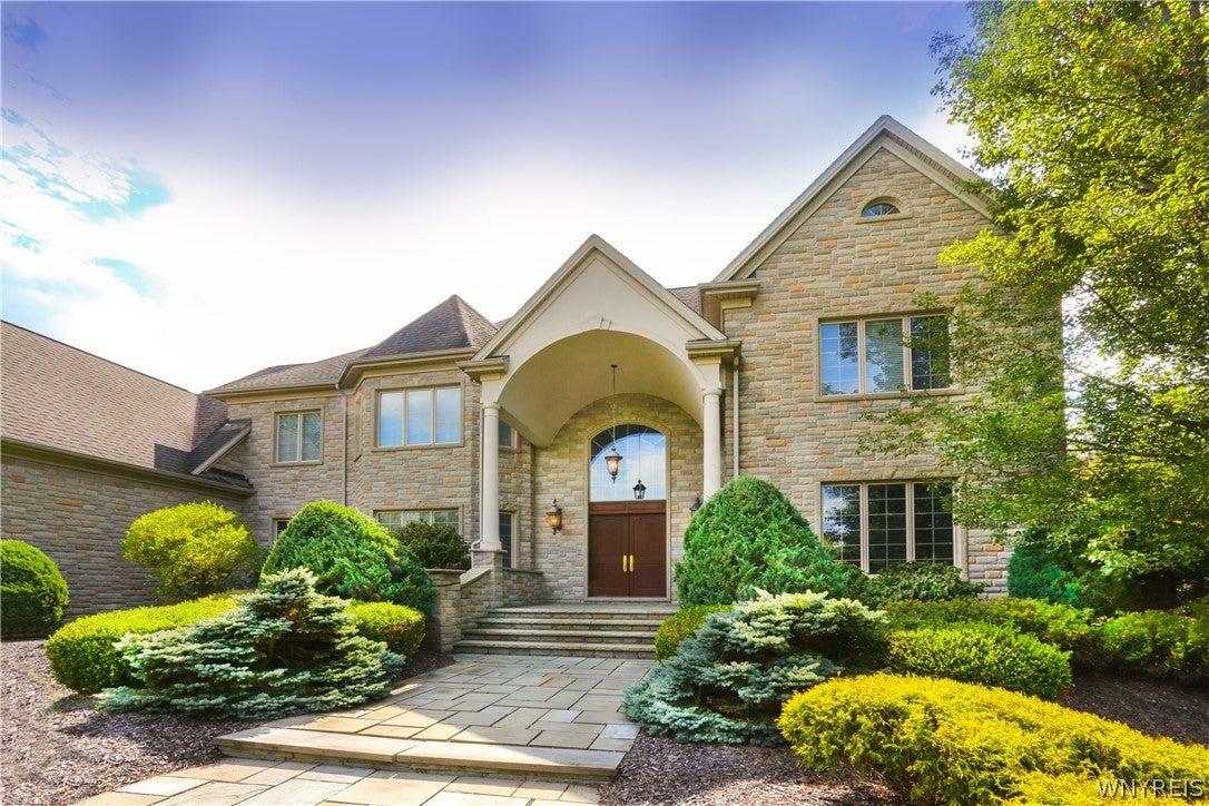 30 Timberline Drive