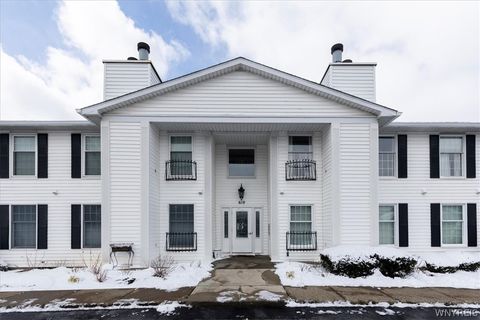 Photo of 610 Youngs Road #H, Amherst, NY 14221 (MLS # B1667869)