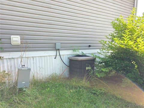 Tiny photo for 611 C Street, Niagara, NY 14304 (MLS # B1709062)