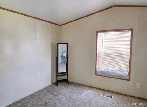 Tiny photo for 611 C Street, Niagara, NY 14304 (MLS # B1709062)