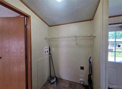 Tiny photo for 611 C Street, Niagara, NY 14304 (MLS # B1709062)