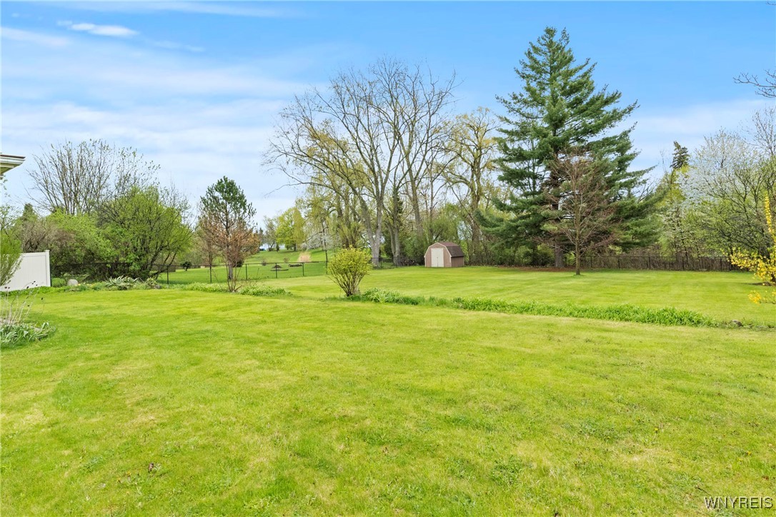 992 N Hewitt Drive, Lewiston, New York image 33
