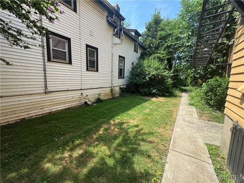 Tiny photo for 180 Richmond Avenue #4, Buffalo, NY 14222 (MLS # B1660207)