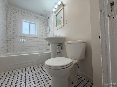 Tiny photo for 180 Richmond Avenue #4, Buffalo, NY 14222 (MLS # B1660207)