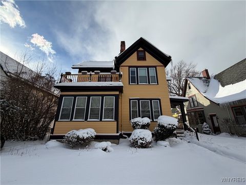 Tiny photo for 180 Richmond Avenue #4, Buffalo, NY 14222 (MLS # B1660207)