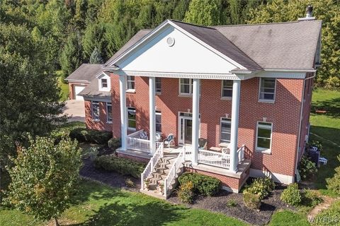 Homes For Sale - 6405 Hillcroft Drive<br/> Boston, NY 14025