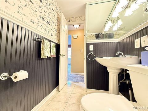 Tiny photo for 73 Tussing Lane, Tonawanda, NY 14150 (MLS # B1655647)