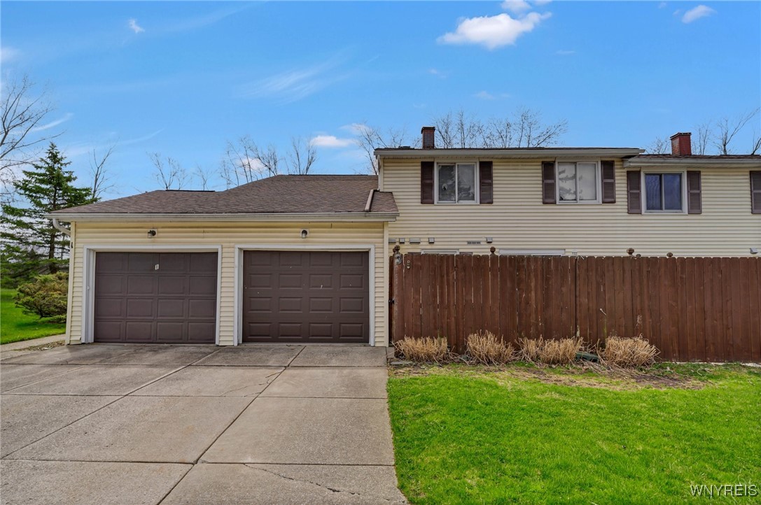 1 Pebble Creek Drive, Cheektowaga, New York image 1