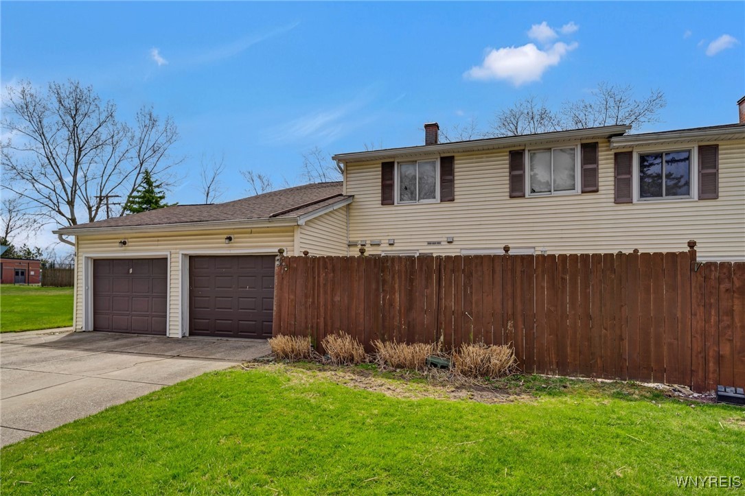 1 Pebble Creek Drive, Cheektowaga, New York image 3