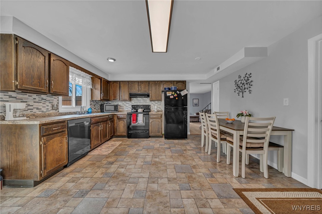 1 Pebble Creek Drive, Cheektowaga, New York image 14