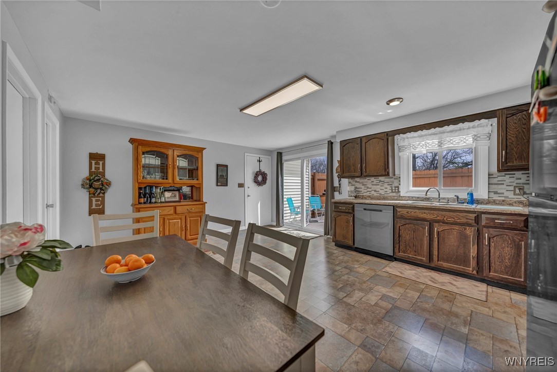 1 Pebble Creek Drive, Cheektowaga, New York image 17