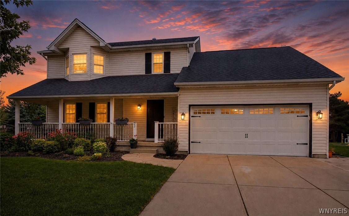 22 West Lake Forest Parkway