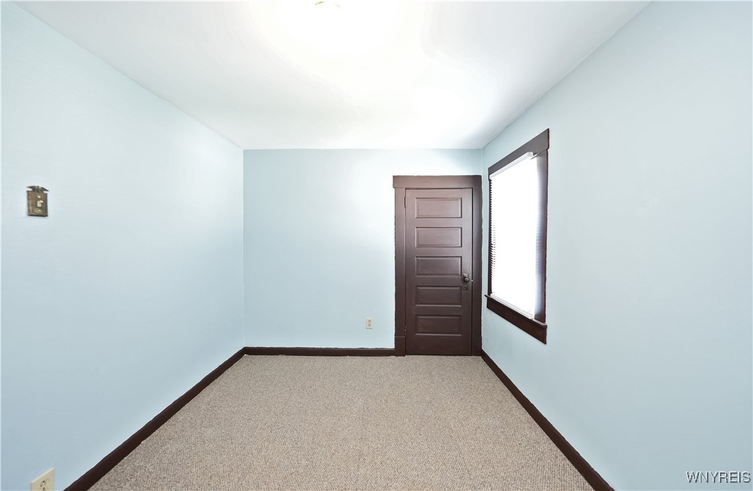 21 Elm Street, Lackawanna, New York image 15