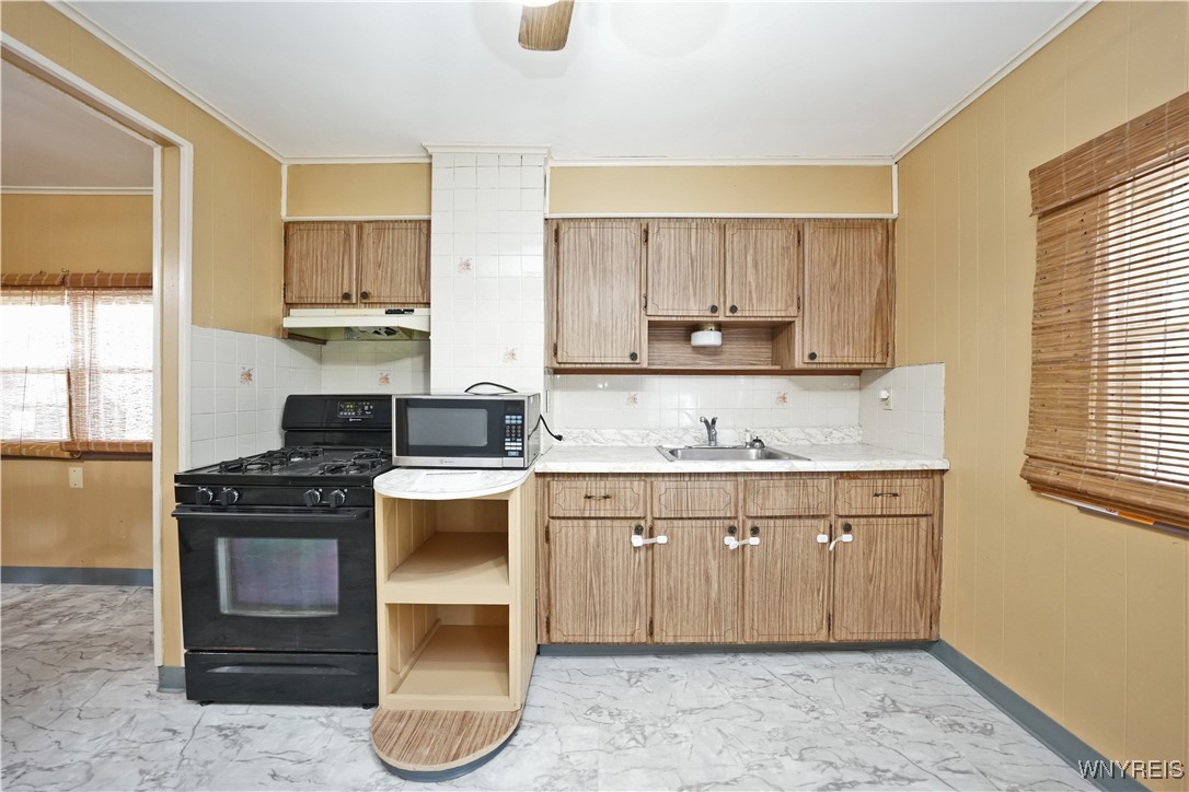 21 Elm Street, Lackawanna, New York image 5