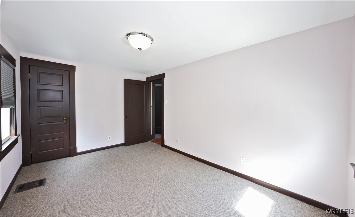 21 Elm Street, Lackawanna, New York image 12