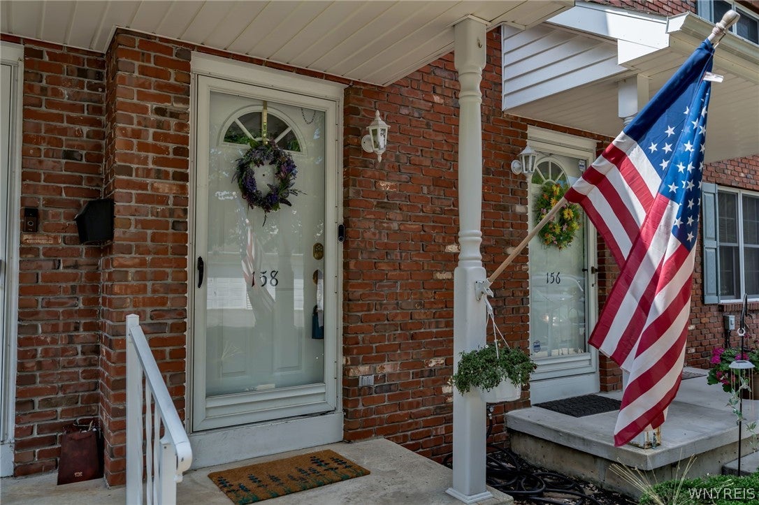 158 Olde Stone Lane