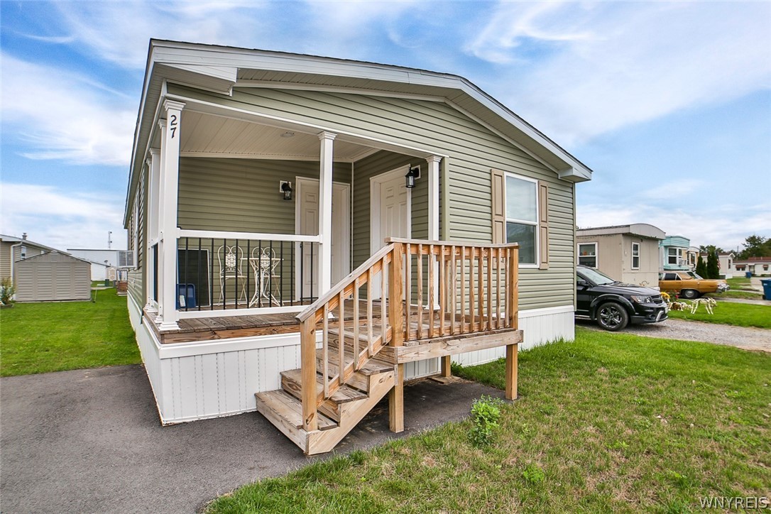 1774 Military Road 27