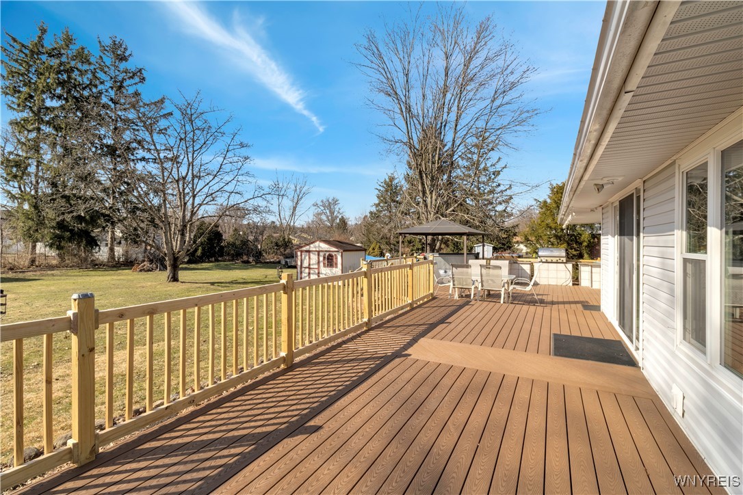 5628 Meadow Drive, Boston, New York image 38