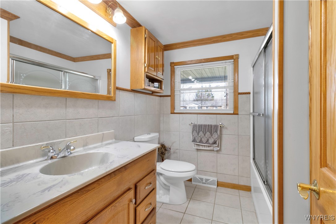 5628 Meadow Drive, Boston, New York image 24