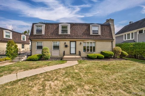 Photo of 32 Bernhardt Drive #10, Amherst, NY 14226 (MLS # B1637486)