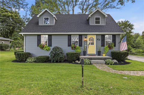 Photo of 212 Schwartz Road, Lancaster, NY 14086 (MLS # B1708272)