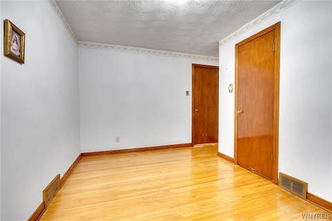Tiny photo for 2789 Orleans Avenue, Niagara Falls, NY 14303 (MLS # B1702720)