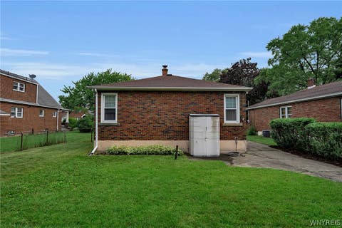 Tiny photo for 2789 Orleans Avenue, Niagara Falls, NY 14303 (MLS # B1702720)