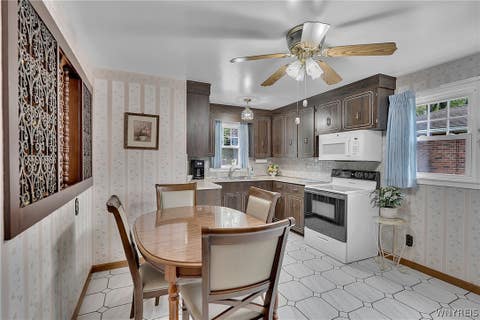 Tiny photo for 2789 Orleans Avenue, Niagara Falls, NY 14303 (MLS # B1702720)
