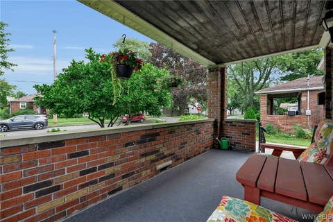Tiny photo for 2789 Orleans Avenue, Niagara Falls, NY 14303 (MLS # B1702720)