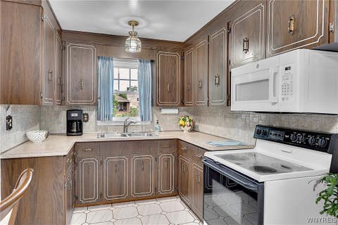 Tiny photo for 2789 Orleans Avenue, Niagara Falls, NY 14303 (MLS # B1702720)