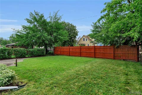 Tiny photo for 2789 Orleans Avenue, Niagara Falls, NY 14303 (MLS # B1702720)