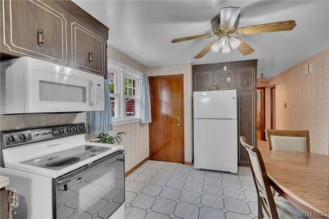 Tiny photo for 2789 Orleans Avenue, Niagara Falls, NY 14303 (MLS # B1702720)