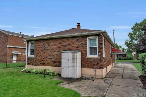 Tiny photo for 2789 Orleans Avenue, Niagara Falls, NY 14303 (MLS # B1702720)