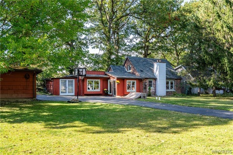 Photo of 192 N Autumn Street, Amherst, NY 14221 (MLS # B1721590)