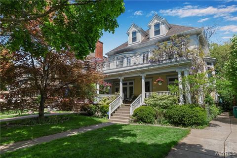 Photo of 684 Auburn Avenue, Buffalo, NY 14222 (MLS # B1607464)