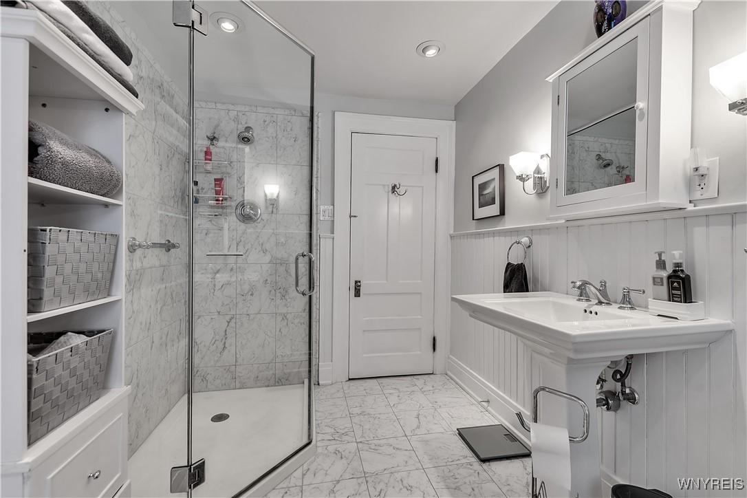 684 Auburn Avenue, Buffalo, New York image 35
