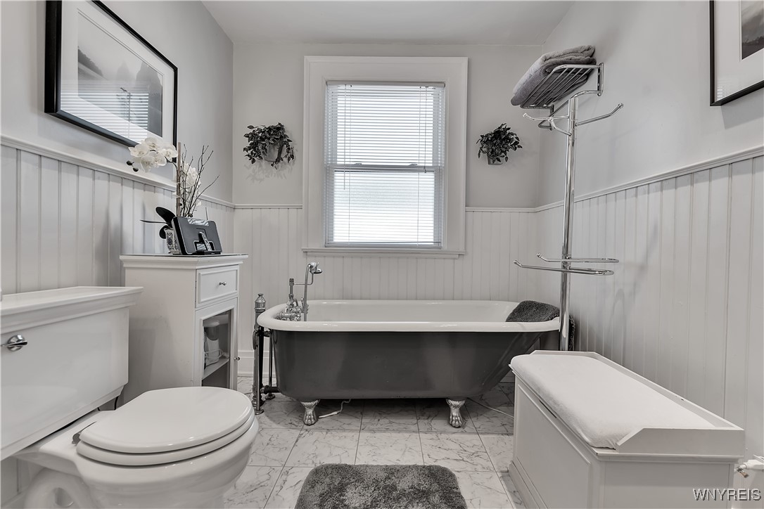 684 Auburn Avenue, Buffalo, New York image 34
