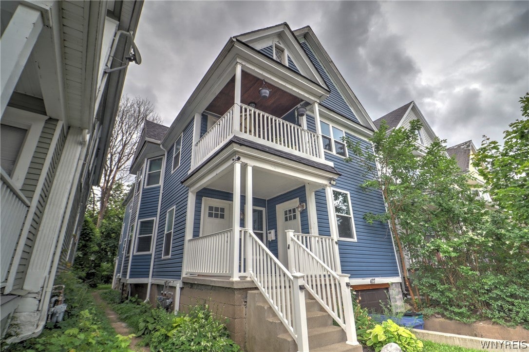 427 Hoyt Street