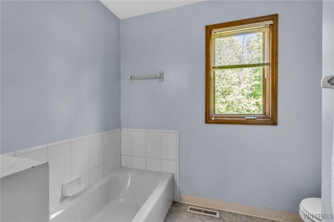113 Meadow Spring Lane, Amherst, New York image 26