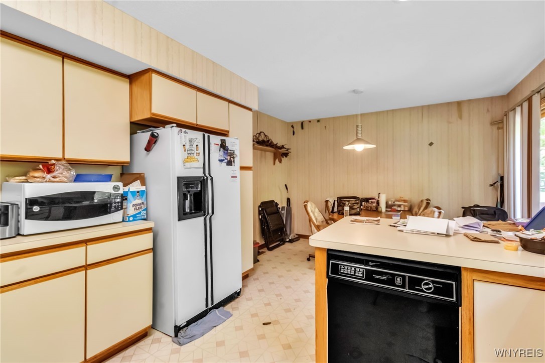 113 Meadow Spring Lane, Amherst, New York image 13