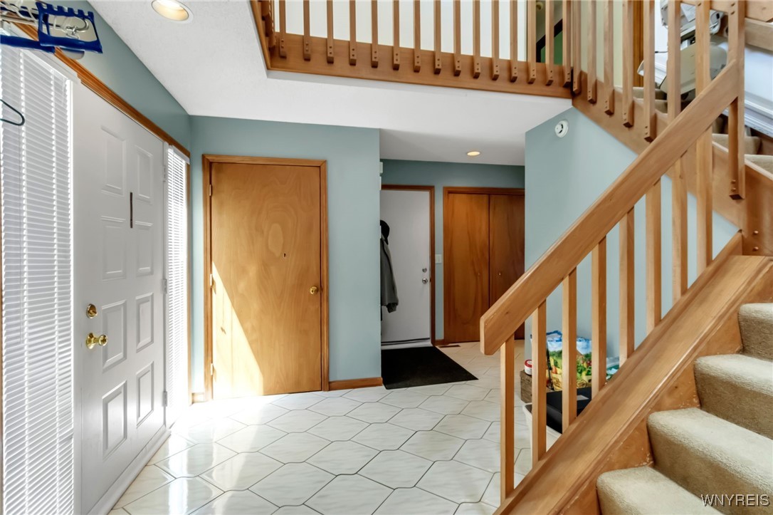 113 Meadow Spring Lane, Amherst, New York image 6