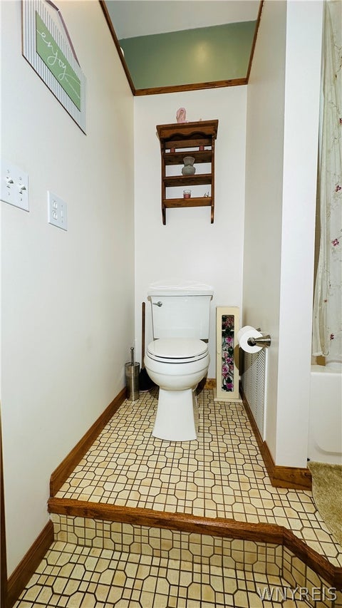 Tiny photo for 2509 Moore Road, Lewiston, NY 14131 (MLS # B1715376)