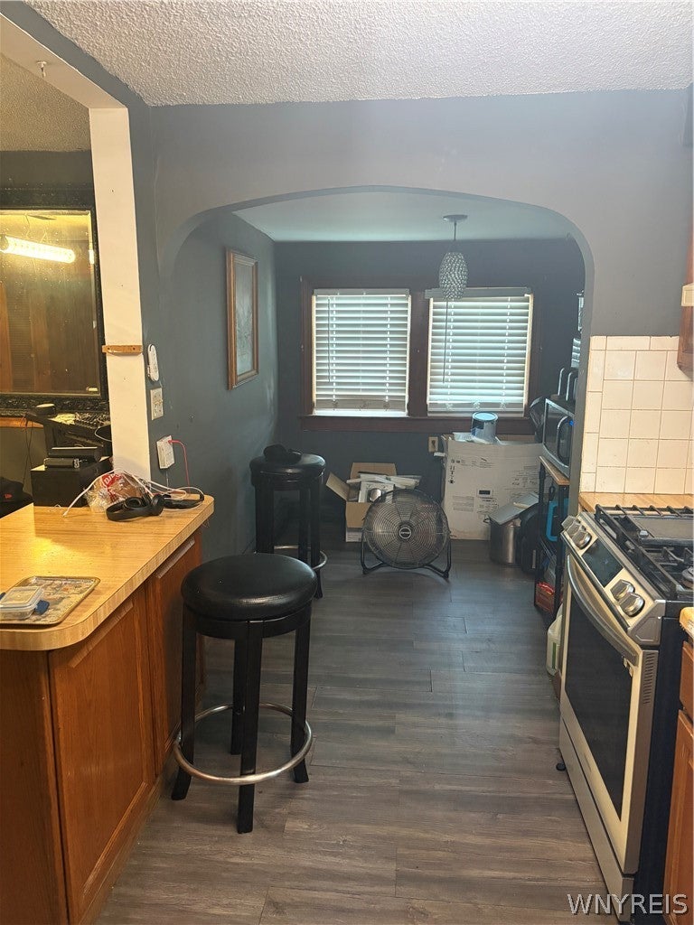 Photo of 687 Railroad Avenue, Brant, NY 14081 (MLS # B1701564)