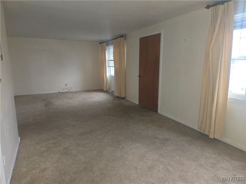 Tiny photo for 298 Lowell Road, Tonawanda, NY 14217 (MLS # B1655338)